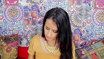 malak_maluk fucks herself on the sofa