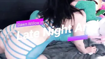 Dawn_Willow Naughty bitch demonstrates shaved holes