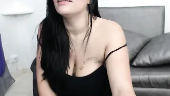 kimrosexx Curvy lady fingering pussy