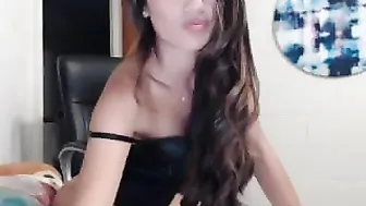 steffybellz Homemade bitch performs a striptease