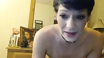kittensheart Thick blonde body masturbates pussy