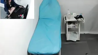 quinones_aqugust Impressive doll masturbates with sex toy