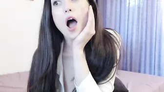 camysutra Cute little woman pulling nipples