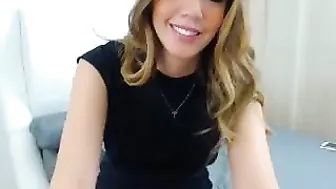 alexa_ann Crazy slut shows off saggy tits