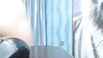 faichao Curly slut fucks both slits