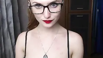 sicret_miss babe dancing striptease