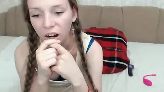 phoebeallen Spicy Beauty Masturbates Cunt