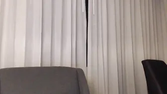 alina_doll Experienced bitch spreads her legs