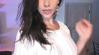 BellaBrookz Adult skin jerks off the vagina