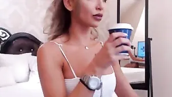 BellaMiller decided to arrange a VIPShow with a vulgar contest