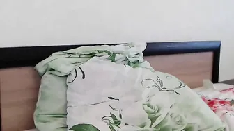 cherry_wild Dark-skinned females jerk off the vagina