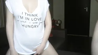 acuarioygeminis Black haired prostitute fucks hairy cunt