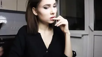 neverthelessers Sexy whore masturbates with a phallus