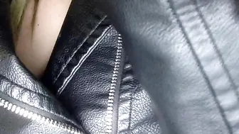 squirter420 Shy slut pulls juicy cunt