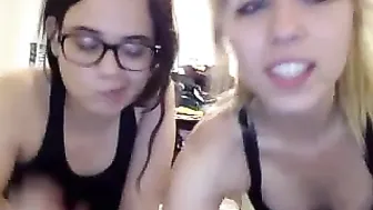 strawberryjuju Hot lady milf fucks vagina