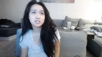 zilla_x Busty skin fucks pussy dildo