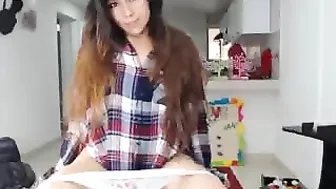 annysugarr curvy bitch moans sweetly