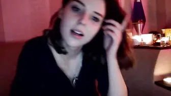 sweetariaa Depraved beauty masturbates pussy