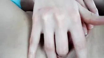 nestarootz cool slut on the chair