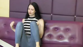 lady_sansa Juicy babe striptease dances