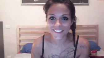 ailelea Busty slut caresses both slits