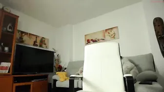angela_maria26 Cute queen gently caresses her pussy