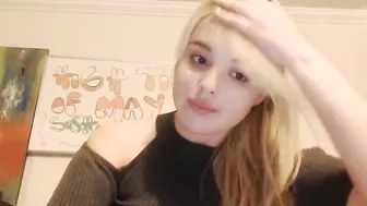 alisoncraft Beautiful maid masturbating cunt