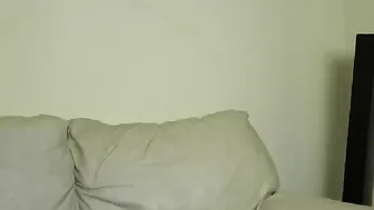 aliciagrey Cute girl gets naked and jerks off