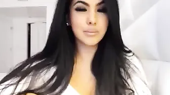 makayladivine Mature babe jerking off her pussy