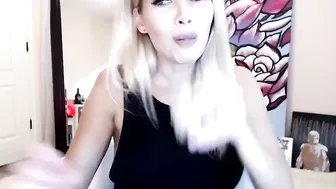 Harli_LottsAF Naughty slut fucks anus phallus