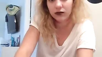 daddyslilbrat Beautiful bitch hammering her ass