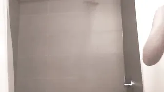 lillexie Gorgeous lady masturbates cunt
