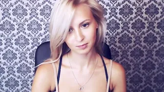 pand_ora1 Naughty lady passionately masturbating cunt