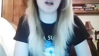 m1kolas Gorgeous girl masturbates in the sauna