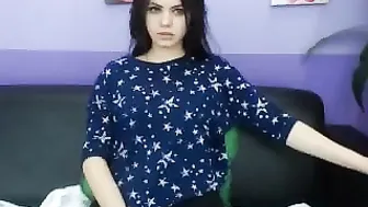 priscillamoon Bitch with elastic booty posing erotically