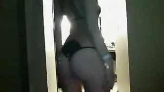 ginger_banks playing with her ass and pussy