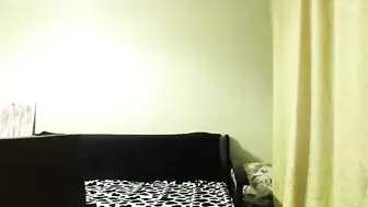 zoey_woods Beautiful lady shows gorgeous body