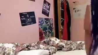 lickmy_caramelcandies fucks hairy cunt