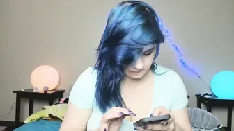 asiri_stone Sexy blonde is pleasing large forms.