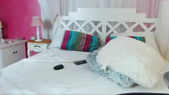 debralee Big breasted sluts masturbate cunt