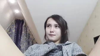 littlewetgf gently pushes the toy in her pussy