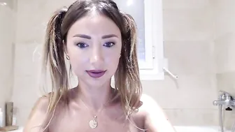 Adanah Hot babe striptease dances