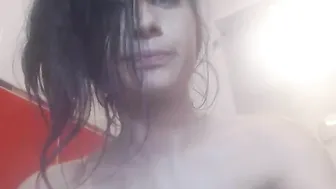 Roxana336 Shy fan shows shaved cunt