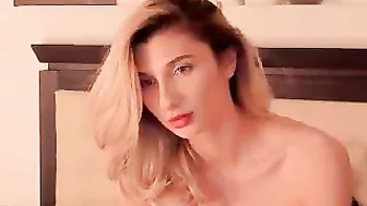 foxy_chloe Openwork blonde talks in free chat