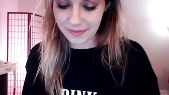 heather Lustful chick gets fucked by sex toy