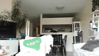 Victoria Vicious bitch tightly stretches her pussy