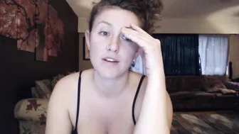 roxyrolla Gorgeous mare jerks off pussy