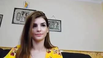 elaanna Busty slut fucks her cunt with a sex toy