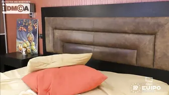 nicolremy Naughty babenka - caresses big tits