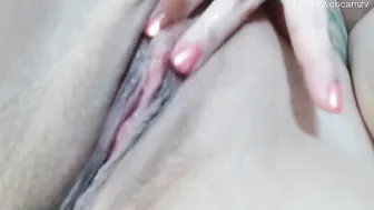 Cati Baby pulls both holes